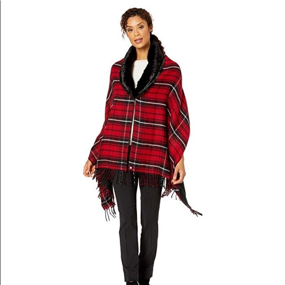 LAUREN Ralph Lauren Holiday Faux Fur Collar Wrap (Black/Red Plaid)